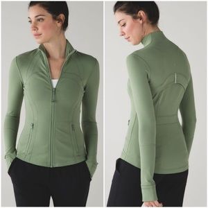 ❌SOLD❌ EUC sold green Lululemon Define Jacket